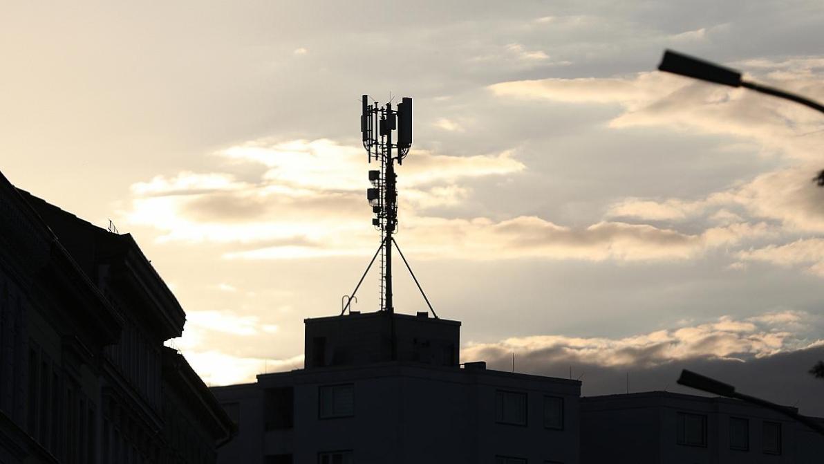 Wirtschaft - Bundesnetzagentur verlängert Mobilfunkfrequenzen Wirtschaft - Bundesnetzagentur verlängert Mobilfunkfrequenzen