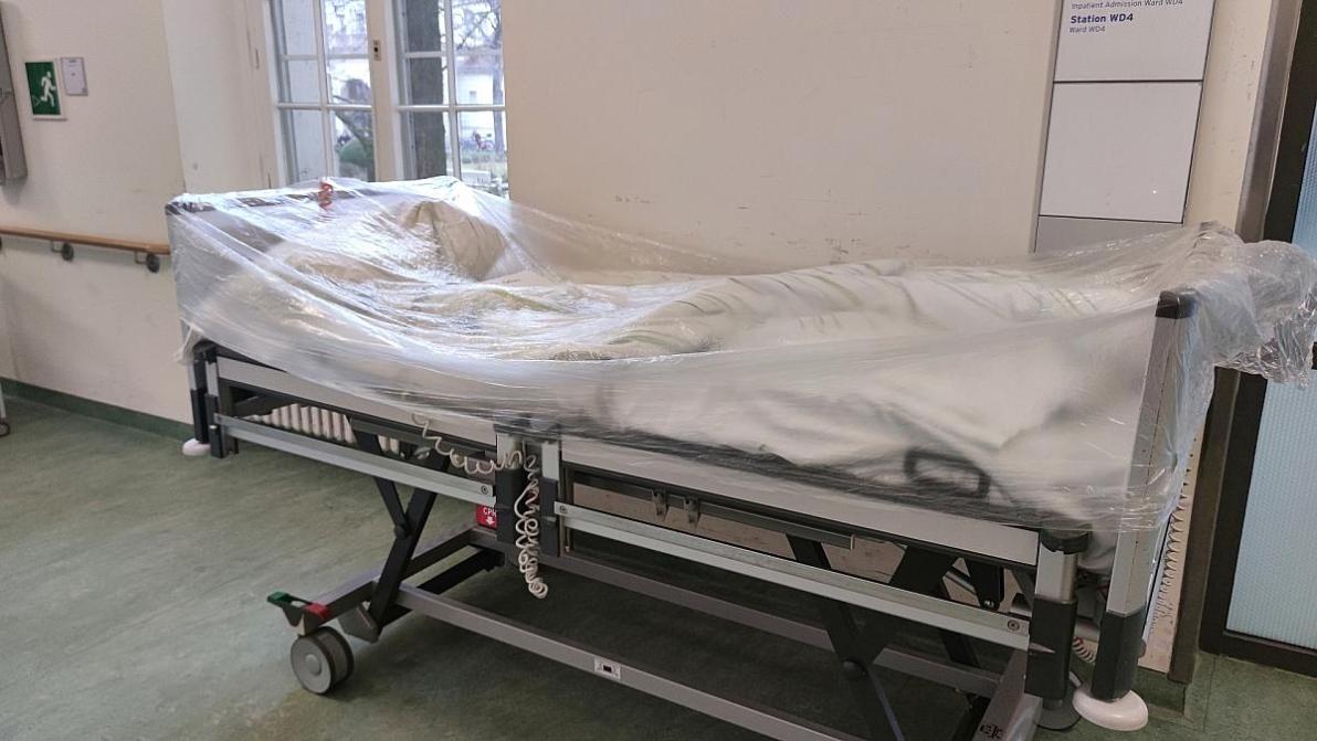 Wirtschaft - Reserven der Krankenkassen auf Rekordtief geschrumpft Wirtschaft - Reserven der Krankenkassen auf Rekordtief geschrumpft
