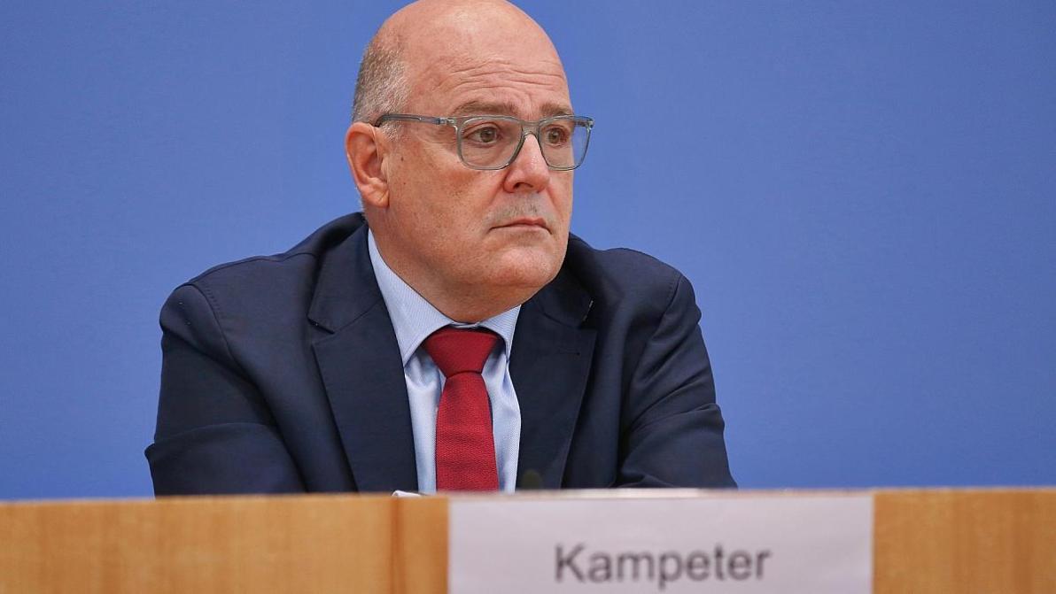 Wirtschaft - Arbeitgeberverband beklagt falsche Prioritätensetzung im Haushalt Wirtschaft - Arbeitgeberverband beklagt falsche Prioritätensetzung im Haushalt