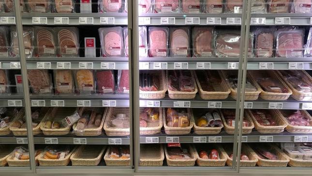 Fleischerzeugung weiter rückläufig - außer bei Geflügel Fleischerzeugung weiter rückläufig - außer bei Geflügel