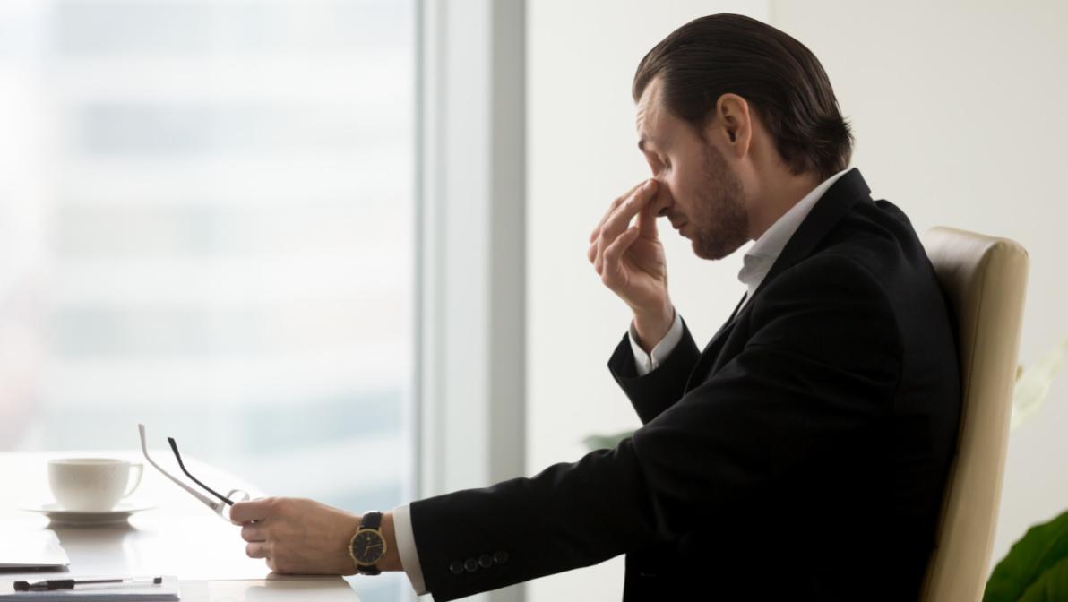 Manipuliert, monopolisiert, abgestürzt - Das Problem hinter der Diamanten-Krise Manipuliert, monopolisiert, abgestürzt - Das Problem hinter der Diamanten-Krise