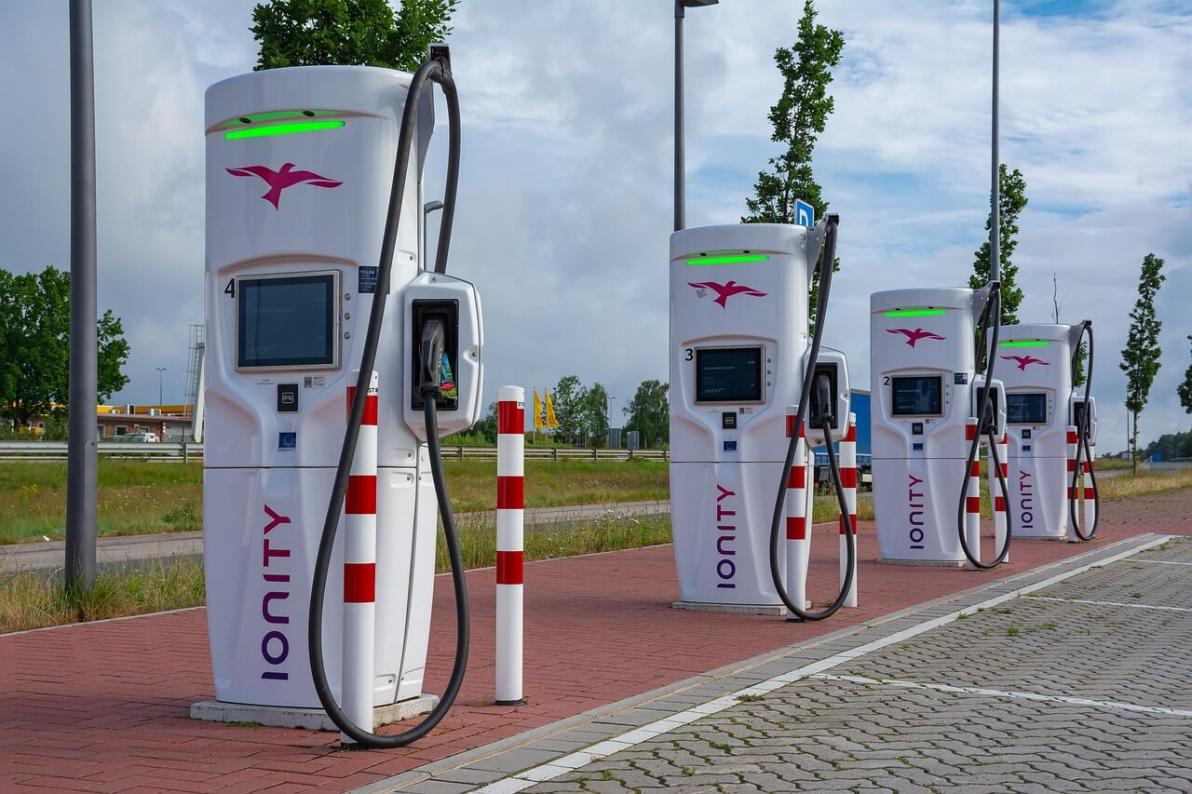Explodierende Gewinne? BYDs Exporte, Power Metallic Mines‘ Bohrungen, Mercedes-Benz Zoll-Tricks Explodierende Gewinne? BYDs Exporte, Power Metallic Mines‘ Bohrungen, Mercedes-Benz Zoll-Tricks