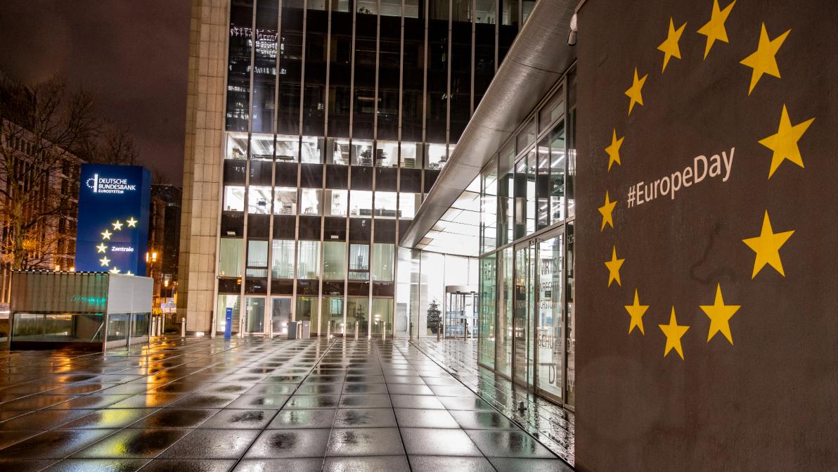 Goldrallye sei Dank - Bundesbank bunkert Gold im Wert von mehr als 300 Milliarden Euro Goldrallye sei Dank - Bundesbank bunkert Gold im Wert von mehr als 300 Milliarden Euro