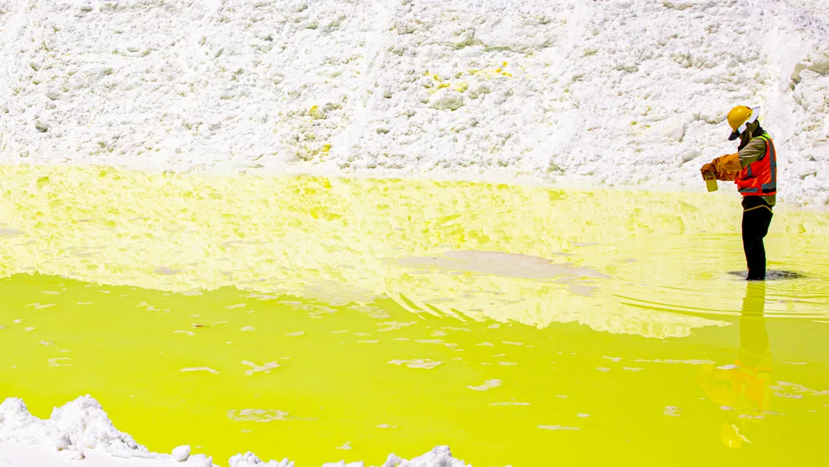 Tianqi, Ganfeng und Chengxin - Chinas Lithium-Riesen unter Druck: Gewinnwarnungen für das erste Halbjahr Tianqi, Ganfeng und Chengxin - Chinas Lithium-Riesen unter Druck: Gewinnwarnungen für das erste Halbjahr