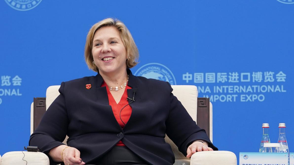 Robyn Denholm - Tesla-Chaos eskaliert: Chefaufseherin schweigt zu Musk – Was ist da los? Robyn Denholm - Tesla-Chaos eskaliert: Chefaufseherin schweigt zu Musk – Was ist da los?