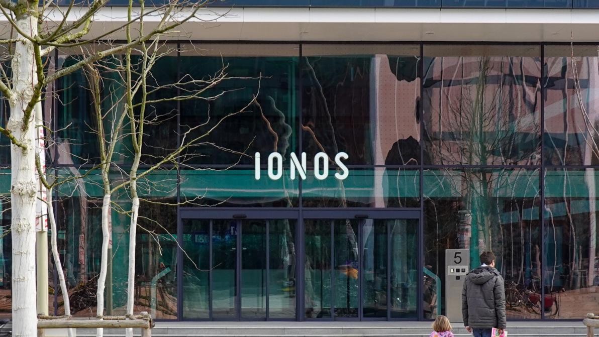 Kursrakete gezündet - Ionos Aktie auf Allzeithoch und United Internet zieht mit! Kursrakete gezündet - Ionos Aktie auf Allzeithoch und United Internet zieht mit!
