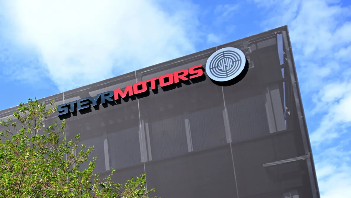 Hype um Rüstungsaktie - Partnerschaft vertieft: Steyr Motors geht steil! Hype um Rüstungsaktie - Partnerschaft vertieft: Steyr Motors geht steil!