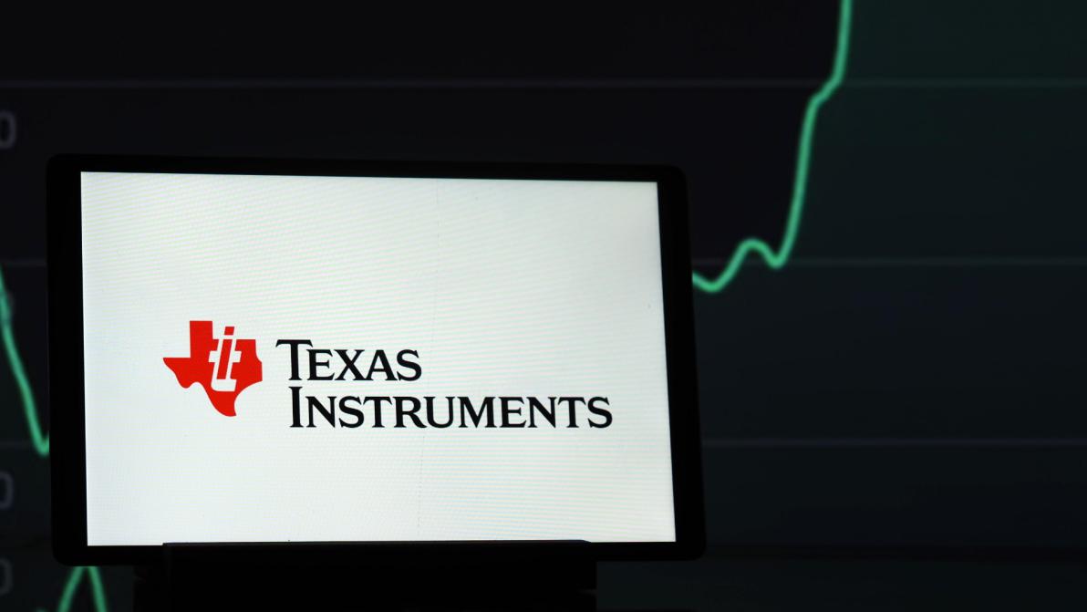 Aktie zieht nachbörslich an - Texas Instruments liefert: Quartalszahlen wecken neue Hoffnung im Chipsektor Aktie zieht nachbörslich an - Texas Instruments liefert: Quartalszahlen wecken neue Hoffnung im Chipsektor