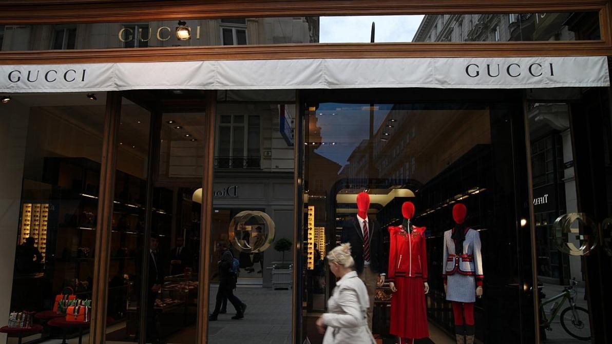 Wirtschaft - EU-Kommission verhängt Millionenstrafe gegen Modeunternehmen