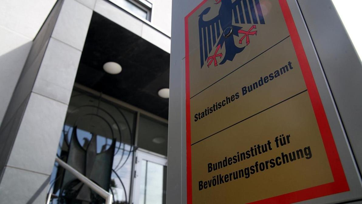 Destatis - Zahl großer Betriebsgründungen steigt deutlich