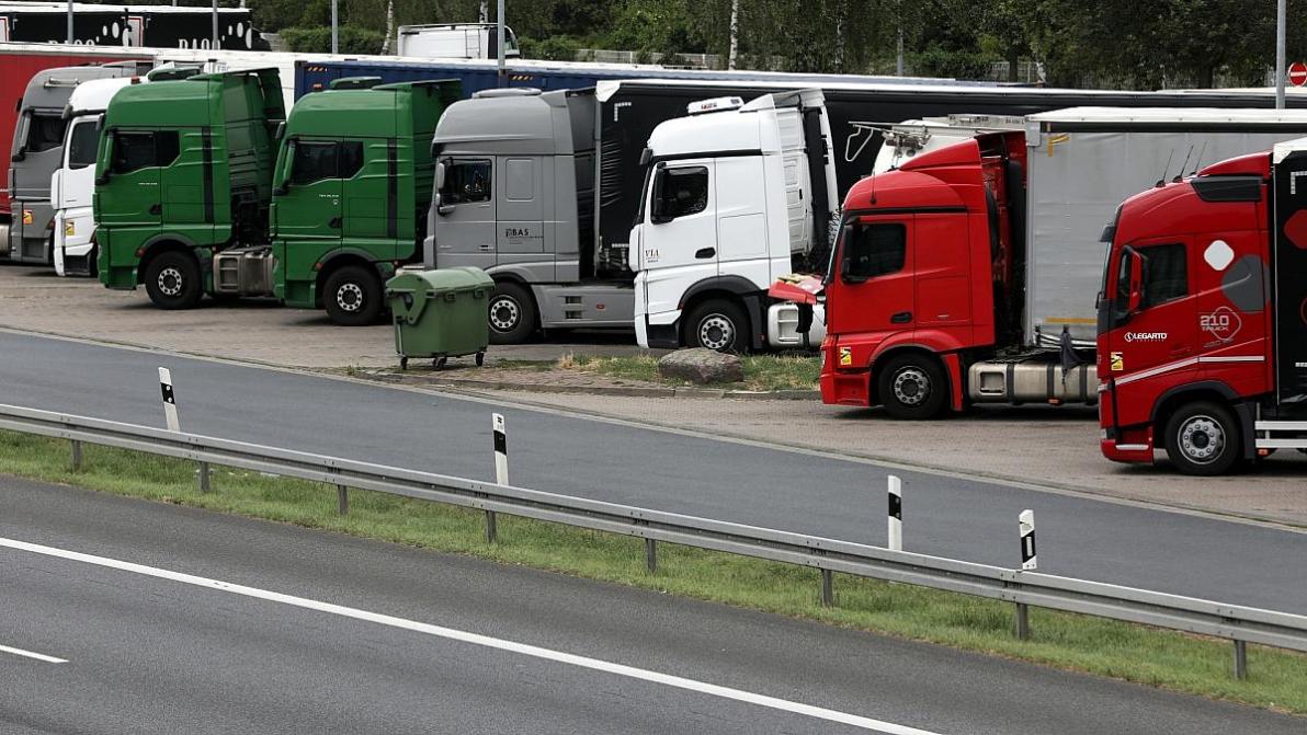 Wirtschaft - Erzeugerpreise für Dienstleistungen im ersten Quartal gestiegen