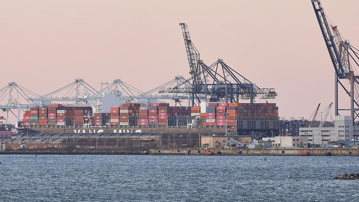 Wirtschaft - Ökonom Südekum fordert andere regionale Industriepolitik