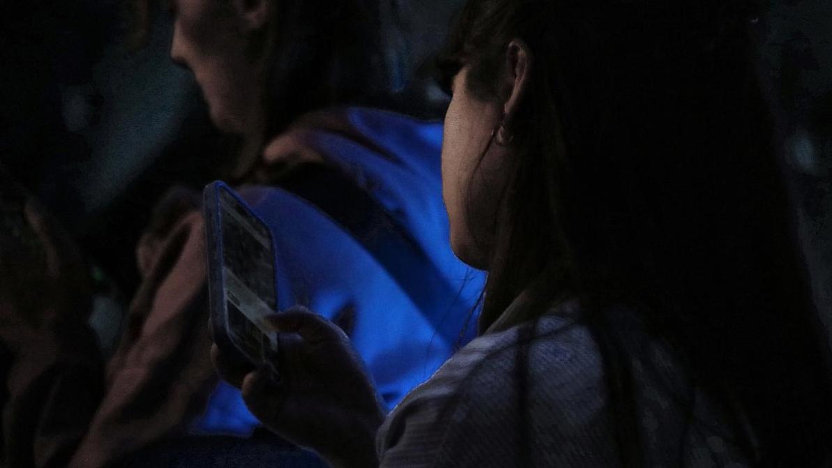 Wirtschaft - EU-Kommission verhängt Millionenstrafe gegen Musk-Plattform X