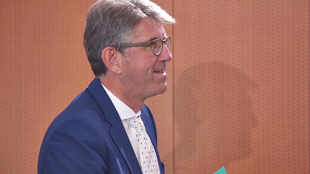Wirtschaft - Kulturstaatsminister verteidigt Pläne für Digitalsteuer