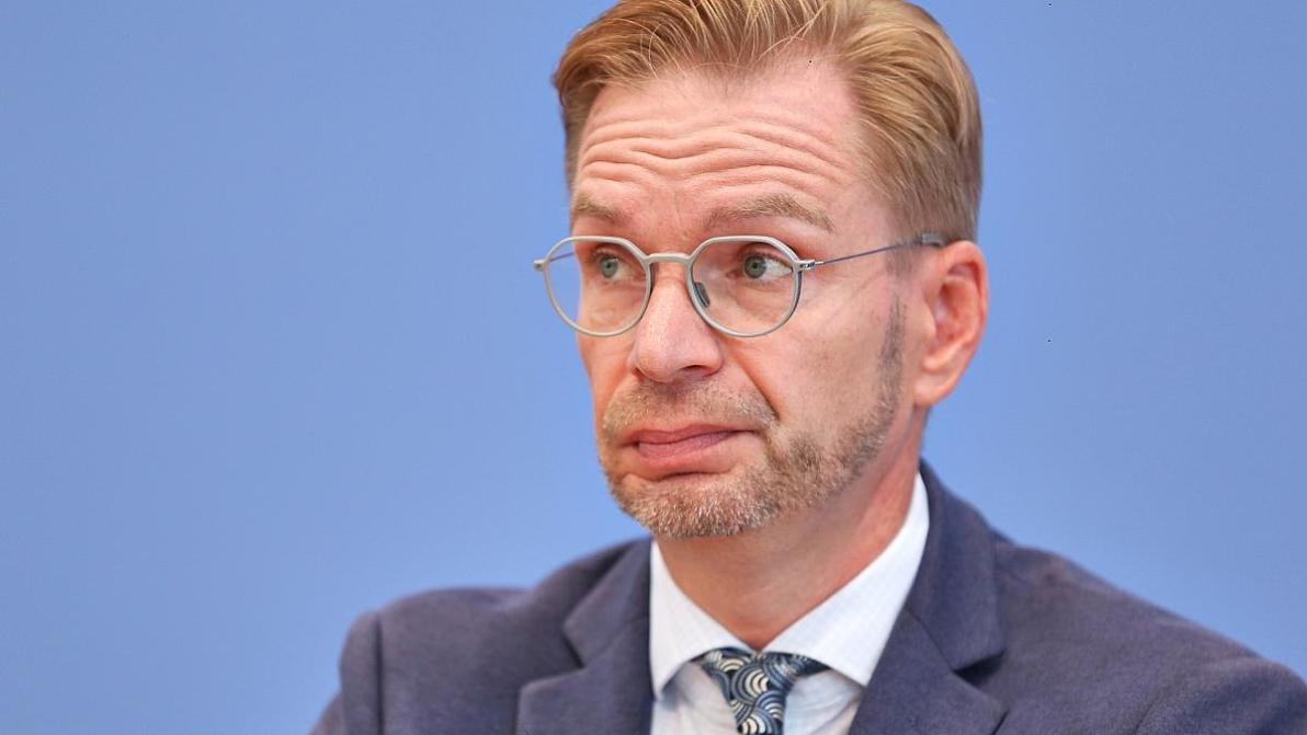 Wirtschaft - Steuerzahlerbund hält Boomer-Soli-Vorstoß für verfehlt