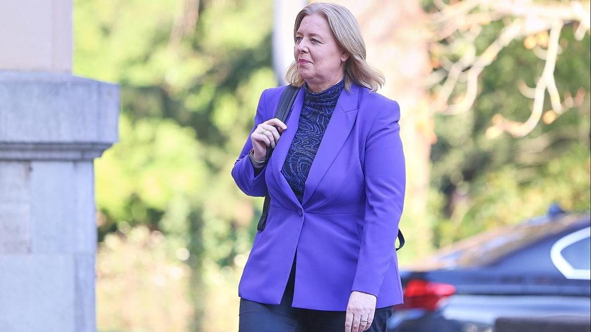 Wirtschaft - Bas stimmt Eckpunkte für Work-and-Stay-Agentur mit Kollegen ab