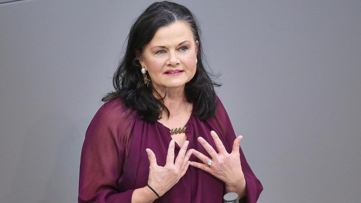 Wirtschaft - CDU nennt SPD-Erbschaftssteuerplan Anschlag auf Arbeitsplätze