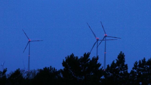 Windrad-Umrüstung gegen Lichtverschmutzung verzögert sich weiter