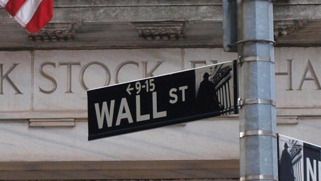 Angst vor Bankenkrise setzt US-Börsen weiter unter Druck