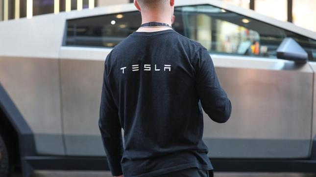 Wirtschaft: IG Metall wirft Tesla Kampf gegen Gewerkschaft vor