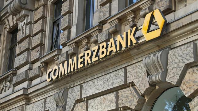 Commerzbank wirft EZB heimliches Anheizen der Inflation vor