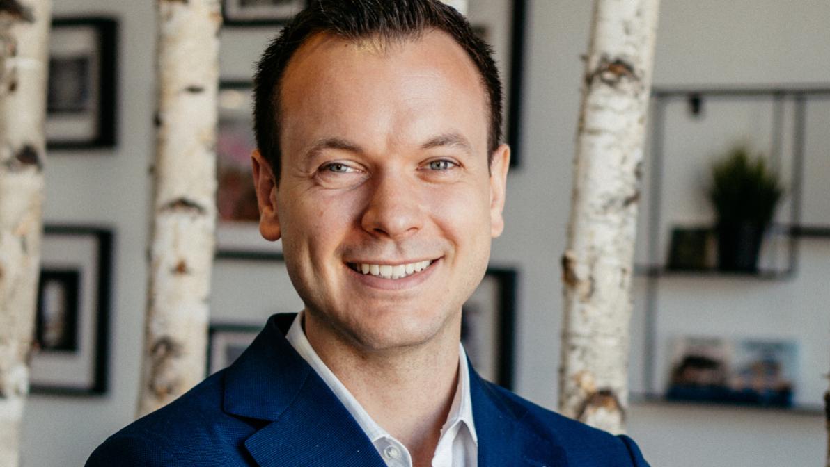 Interview mit Florian Bauer - Immobilien clever nutzen und jährlich Tausende  Euro Steuern sparen