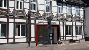 Grünes Licht für Sparkassen-Fusion in Niedersachsen - an einem rabenschwarzen Tag