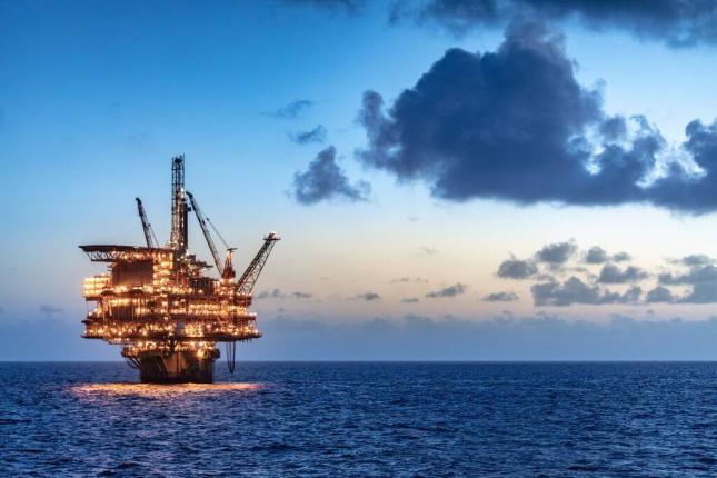 Buffett stockt bei Öl-Aktie auf: Shell, Saturn Oil & Gas, BYD