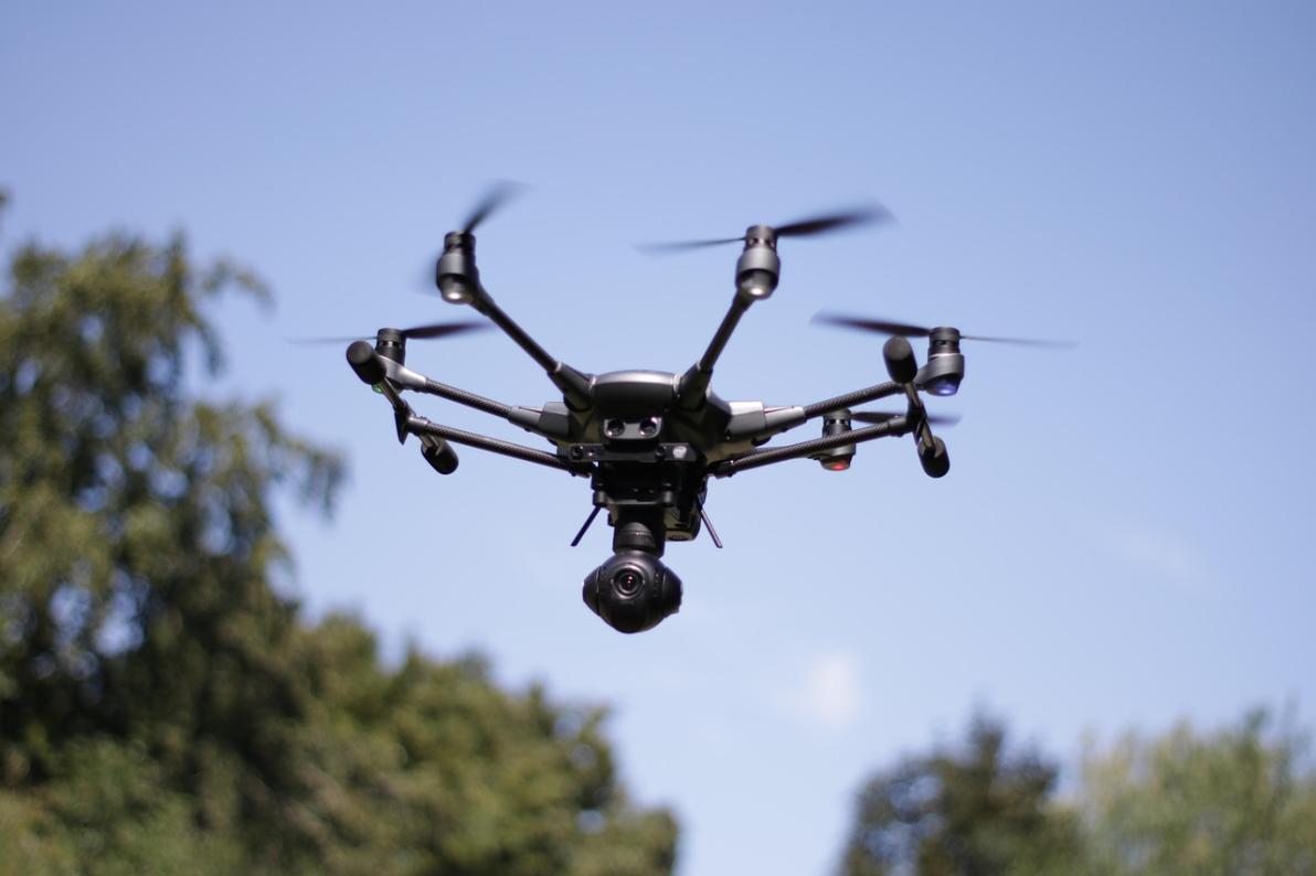 Sicherheit, Abwehr und Power: Wie Rheinmetall, DroneShield und NEO Battery Materials die Rüstungslogistik revolutionieren