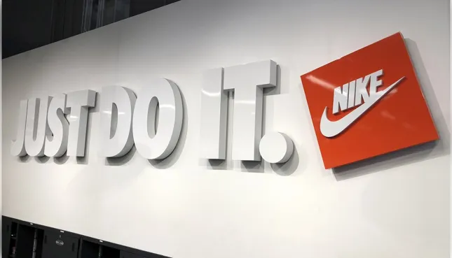Nike-Erfolgsstory-Wer-1980-f-r-10-000-USD-Nike-Aktien-gekauft-hat-besitzt-heute-