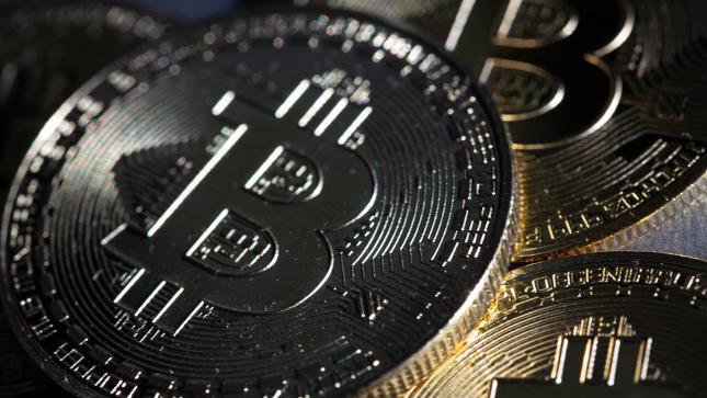 Geht die Krypto-Rallye weiter? Bitcoin erobert 27.000-Dollar-Marke zurück!