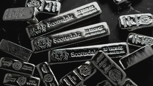 Knapp-vorm-Absturz-Silber-auf-Rekord-UBS-warnt-vor-Crash-Gefahr-durch-extreme-Fonds-Pr-mien