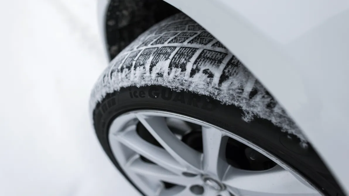 Conti, Michelin oder Pirelli? - Depot auf dem Glatteis? Kein Problem mit den richtigen Reifen-Aktien