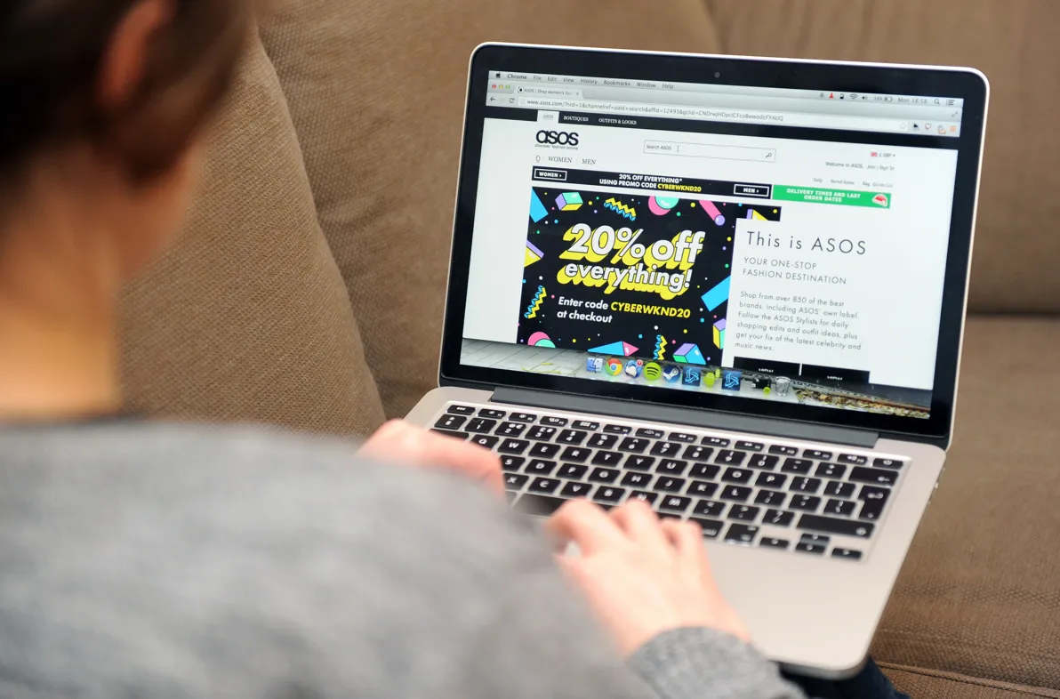 Aktie mehr als 10 % im Plus! - Asos-Aktie hebt ab: Dieser Deal bringt plötzlich Millionen