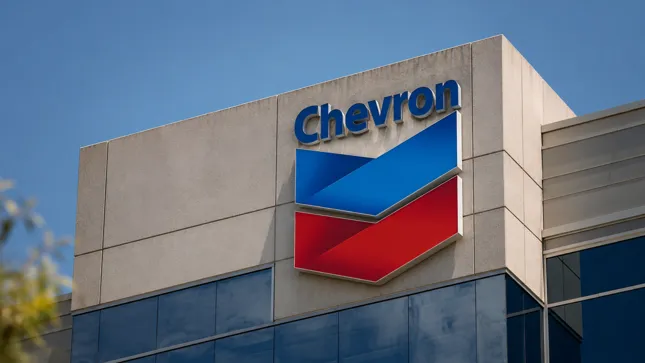 Kriegsgewinner-Chevron-vor-Kurssprung-bei-erneuter-Hormus-Blockade-