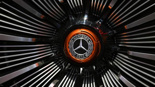 China-Gesch-ft-schw-chelt-Mercedes-Benz-k-mpft-mit-Absatzr-ckgang-und-senkt-Margenprognosen