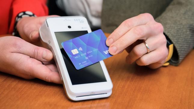 Wegen-Stablecoin-Boom-Visa-und-Mastercard-unter-Druck-Kaufchance-oder-echtes-Problem-f-r-die-Aktie-