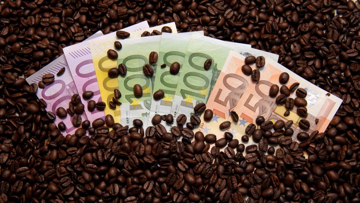 Arabica-Preise explodieren - Bittere Zeiten für Kaffeeliebhaber: Der Wachmacher wird zum Luxusgut!