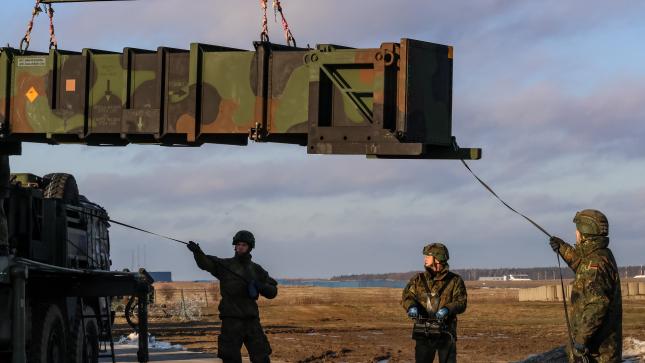 Renk-Rheinmetall-springen-an-B-rokratie-ad-Regierung-will-Waffen-im-Eilverfahren-