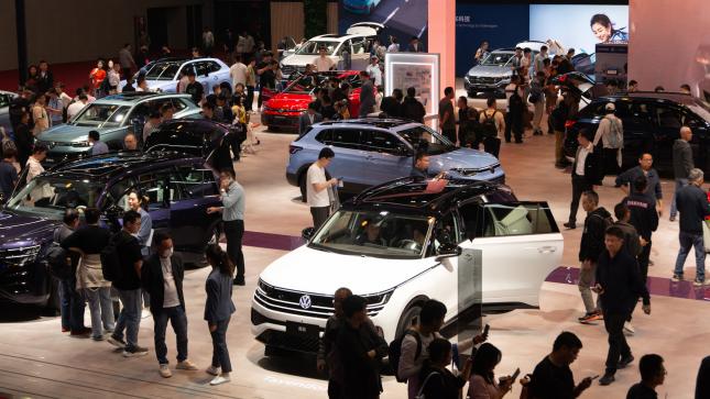 Shanghai-Auto-Show-2025-Dudenh-ffer-quot-Die-Zeit-der-Pr-gel-f-r-deutsche-Autobauer-geht-zuende-quot-