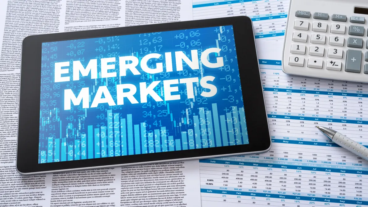 Emerging Markets im Aufwind - Schwellenländer-Aktien: Dollar-Schwäche bietet Investoren jetzt goldene Chancen!