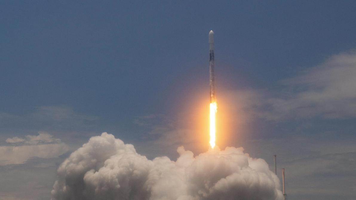 Musk mischt das All neu - Dieser Deal dreht alles: Warum SpaceX-Aktionäre jetzt zittern