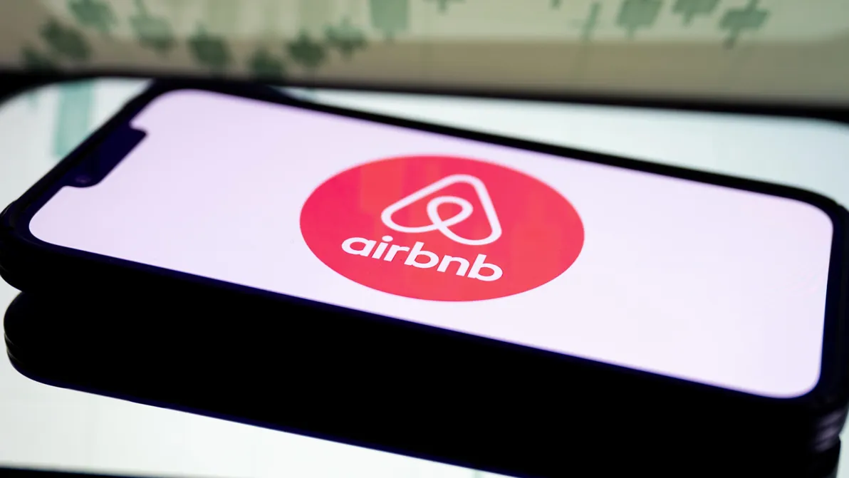 Unterkunftsvermittler - Airbnb-Aktie springt nach Umsatzrekord und starkem Ausblick an