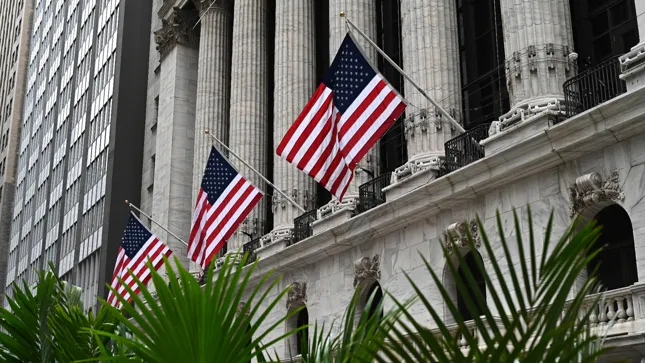 B-rse-Baby-Die-Glaskugel-gl-ht-So-wird-das-B-rsenjahr-2026-