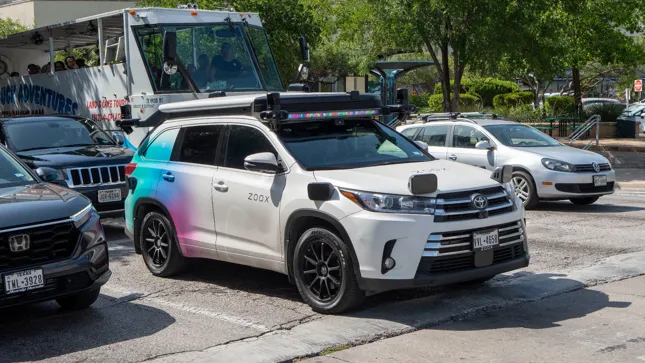 Autotech unter Druck: Nach Mega-Deal: Amazons Zoox muss hunderte Autos zurückrufen!