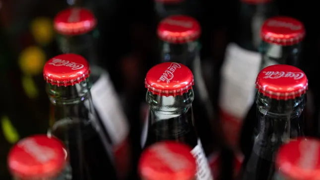 Starkes-Quartal-neue-Ziele-Aktie-steigt-Coca-Cola-liefert-den-n-chsten-Kurstreiber