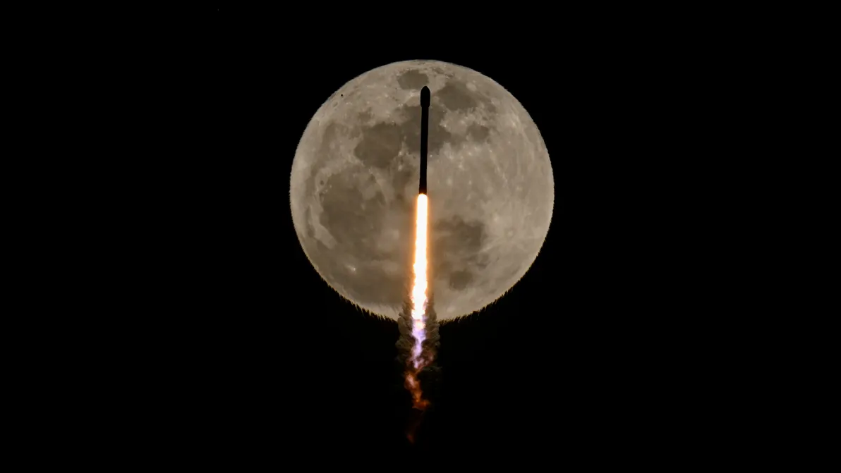 Musks neue Raumfahrt-Vision - "Du musst zum Mond fliegen" – Baut Elon Musk die KI-Fabrik im All?