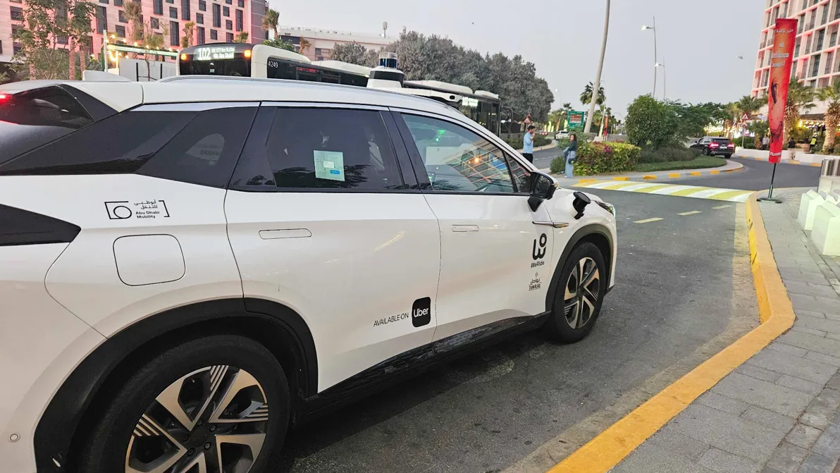 KI-Revolution bei Robotaxis - Dieser Robotaxi-Hersteller will die Branche umkrempeln und setzt auf KI!