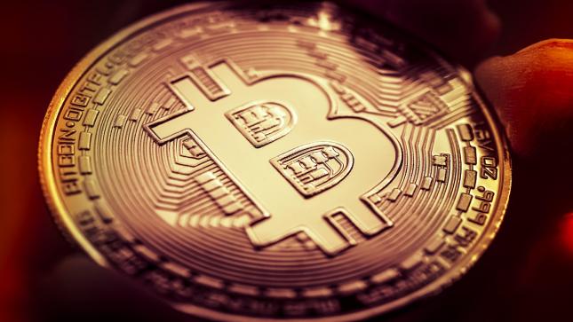 bitcoin-auf-rekordjagd-experten-sehen-bitcoin-bei-bis-zu-250-000-us-dollar-in-2025