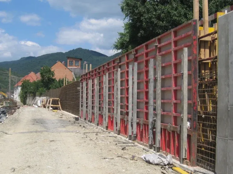 Kampf gegen Naturgewalten – baut die PORR den Schutzwall der Zukunft?